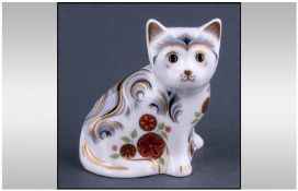 Royal Crown Derby Cat Figure Paperweight. Gold Stopper Date 2012 Mint Condition Boxed