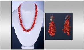 A Vintage Coral Necklace And Matching Bracelet. Necklace 18 inches in length.