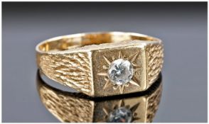9ct Gold Set Single Stone Diamond Ring. Diamonds of good colour. Est 20 pts. Fully hallmarked.