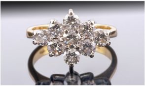 18ct Gold Diamond Cluster Ring. Set With 9 Round Modern Brilliant Cut Diamonds. Fully Hallmarked.