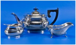 A Silver Matched 3 Piece Tea Service by E. Viner. Hallmark Sheffield 1941. Makers mark E.V. 33 ozs.