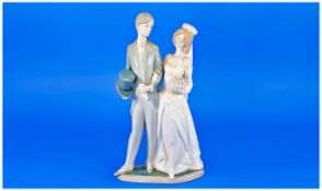 Lladro Figure 'Wedding'. Model number 1404. Issued 1982-1997. 12.25 inches high. Mint condition.