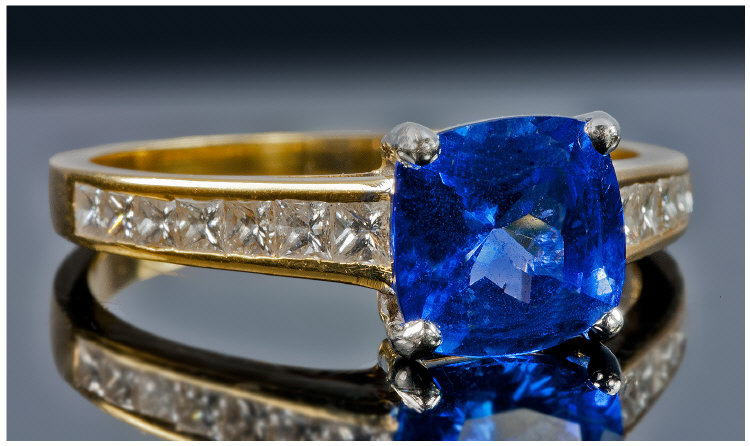 18ct Yellow and White Gold Double Gallery Set Single Stone Tanzanite and Diamond Ring. The cushion