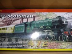Hornby Flying Scotsman Electric Boxed Train Set. As new condition. Track Pack System Starter Oval
