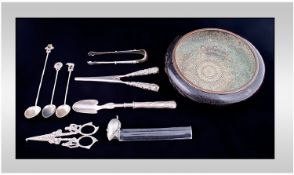 Small Mixed Lot Of Metalware.