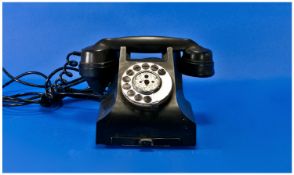 Vintage Black Bakelite Telephone. Circa 1930`s. Chrome Dial.