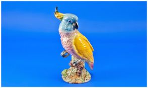 Beswick Bird Figure ``Cockatoo``, small. Model number 1180, issued 1949-75. Height 8.5 inches. Good