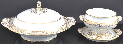 A Spode Copeland's china dinner service, tooled gilt edging, comprising a circular soup tureen on