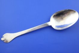 A William & Mary silver dog nose spoon, Edward Hulse, London, 1692?, 7.5in, 41 grams.