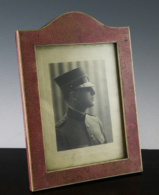 An early 20th century pink shagreen and ivory arched easel photograph frame, overall 11.25 x 8.