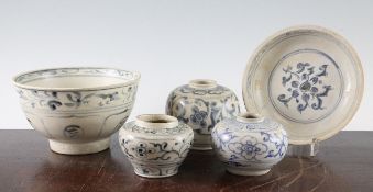 A group of Annamese blue and white ceramics, 14th / 15th century, to include three jars with