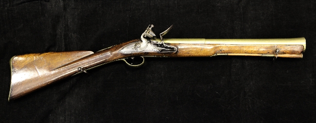 An 18th century English flintlock blunderbuss, with stamped marks for Robert Wilson, with brass