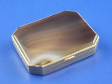 An early 20th century continental gold mounted banded agate snuff box, of rectangular form with