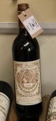 Eight assorted clarets including one Chateau Pichon-Baron 1988, Pauillac; one Chateau Leoville Las-