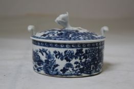 A Worcester blue and white `Fence` pattern buttertub and cover, c.1775, of cylindrical form with