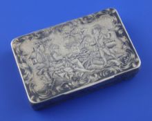 An early 19th century Russian 84 zolotnik silver and niello snuff box, engraved and decorated with