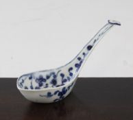 A Worcester `Maltese Cross Flower` pattern rice spoon, c.1770, in underglaze blue, with deep boat