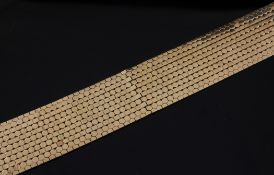 An Italian 18ct gold flexible link bracelet, 65 grams, 7.5in.