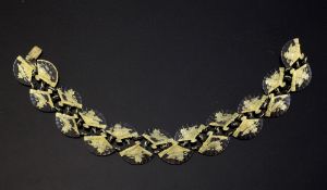 A Japanese Komai style inlaid bronze bracelet, late 20th century, each of the links fan shaped and