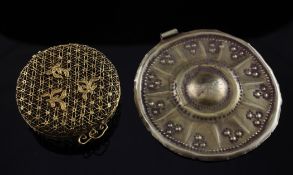 A Chinese gold filigree work pomander, Tongzhi period (1862-74), of drum form pierced with diaper