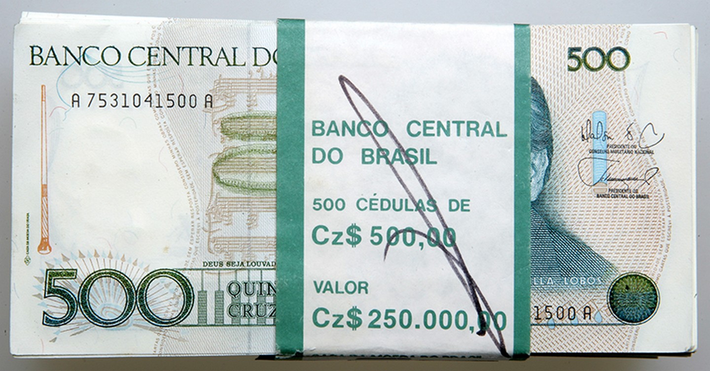 Brazil. Lot of Currency Notes: 500 Cruzados, ND (1986). Peck 212. Commemorative Issue. Birth