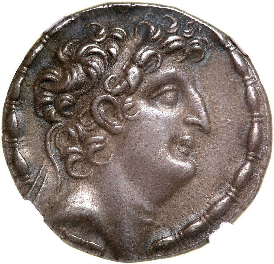 Seleukid Kingdom. Antiochos VIII Epiphanes. Silver Tetradrachm (16.12 g), sole reign, 121/0-97/6