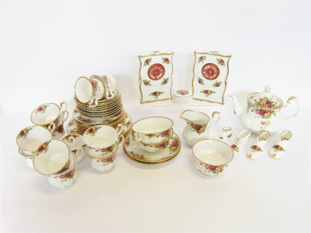A COLLECTION OF ROYAL ALBERT `OLD COUNTRY ROSES` PATTERN BONE CHINA comprising a teapot, four
