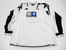 Ciro Ferrara: a white Juventus No.2 Serie A away jersey season 1998-99,
long-sleeved, Lega Calcio