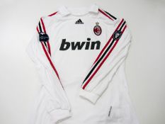 Alexandre Pato: a whites AC Milan No.7 Champions League jersey season 2007-08,
long-sleeved, the