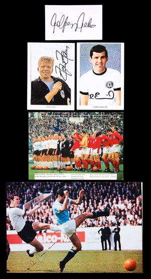 Autographs of the West Germany 1966 World Cup final team,
including an Aral photo card fully