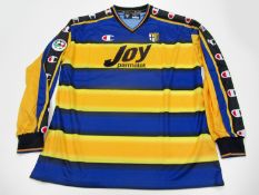 Fabio Cannavaro: a blue & yellow hoped Parma No.17 Serie A jersey season 2001-02,
long-sleeved, Lega