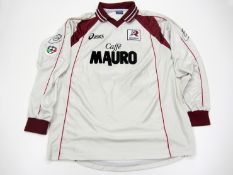 Lorenzo Stovini: a pale grey & maroon Reggina No.21 Serie A jersey season 2000-01,
long-sleeved,