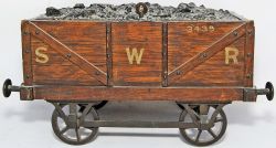 Oak cased Smokers Box in the form of a SWR Wagon with locking lid. Stands 7" tall x 13" long. Inside