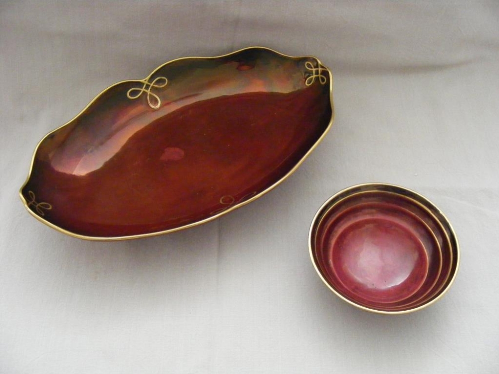 "Two pces Carltonware Rouge Royale viz oval serving dish (app 14") and sm circular bowl (app 5"