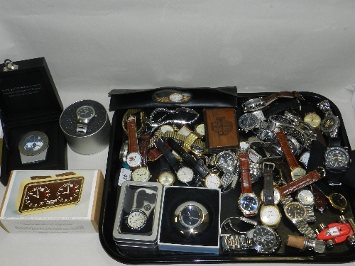 A large assortment of 20th century gentlemen's wristwatches and accessories