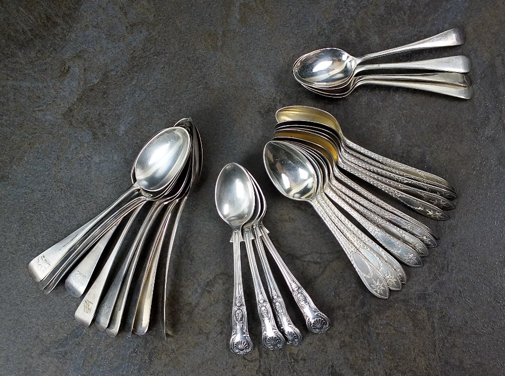 A set of twelve point pattern silver coffee spoons, Thomas Bradbury & Sons Ltd, Sheffield 1923, each