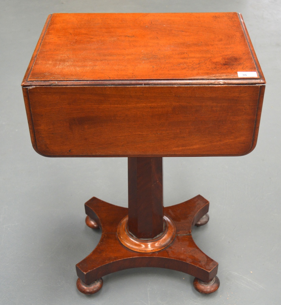 A WILLIAM IV MAHOGANY DROP LEAF WORK OR BEDSIDE TABLE with two small drawers and facetted central