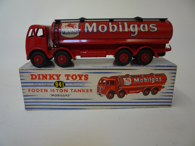 Diecast Vehicles. 941 Foden 14 ton tanker "Mobilgas", 2nd cab, boxed, G-E