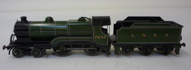 Model Railways. A Leeds 4-4-0 Director electric locomotive "Walter Burgh Gair" finished in L.N.E.