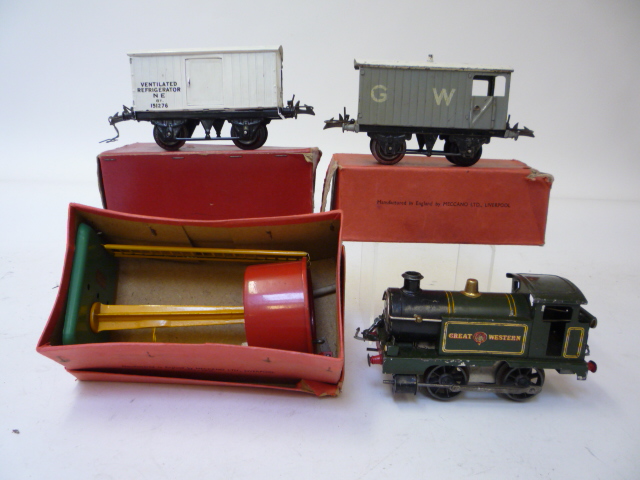 Model Railways. Hornby trains comprising No 1 clockwork Great Western tank locomotive, playworn,
