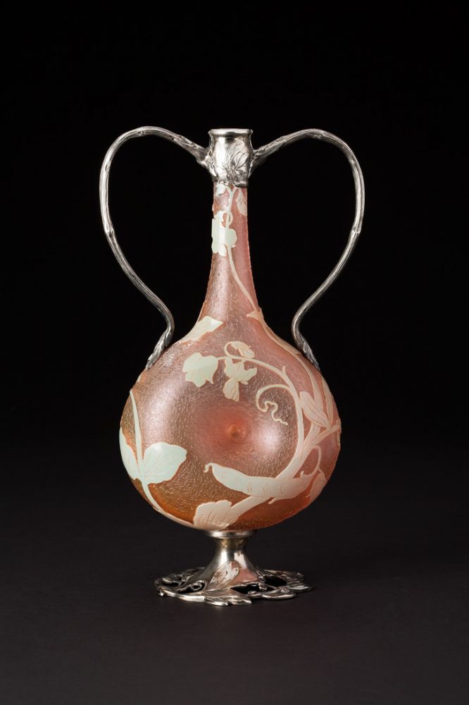 VASE 'POIS DE SENTEUR' MIT SILBERMONTIERUNG   Frankreich, Nancy, Daum Frères & Cie, Verreries de