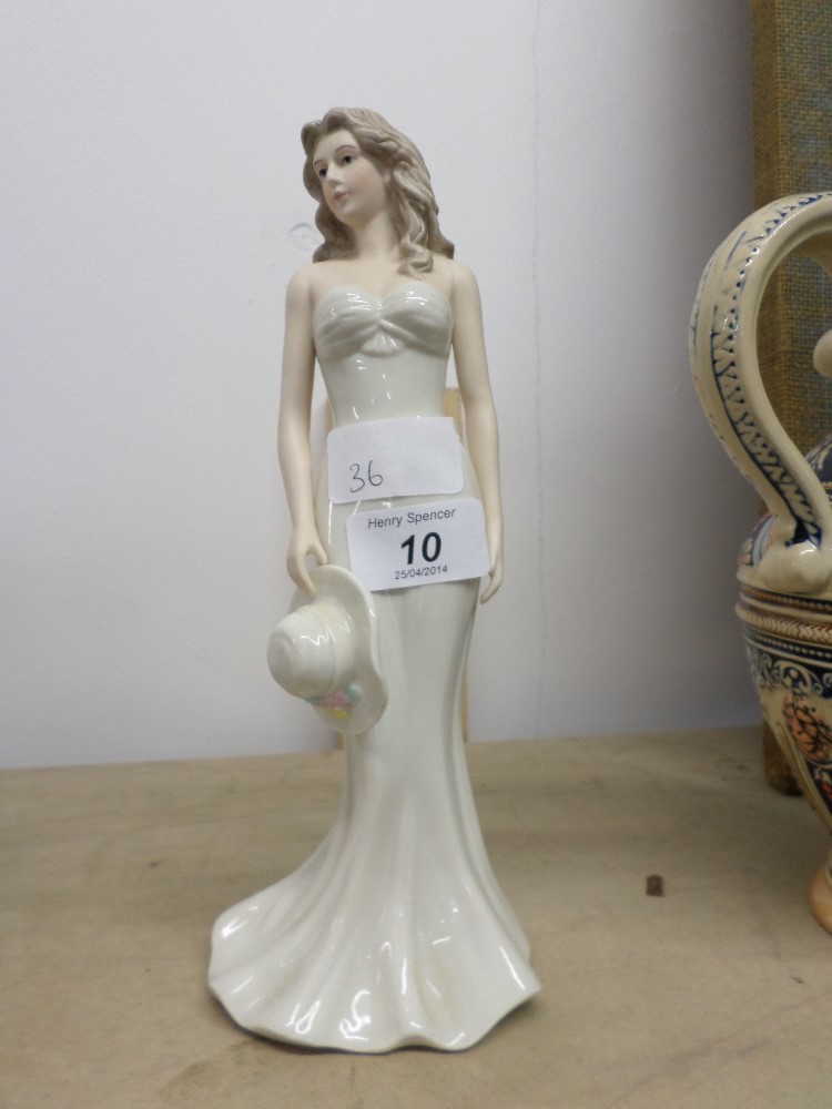 Porcelain lady 'Pride of Place'