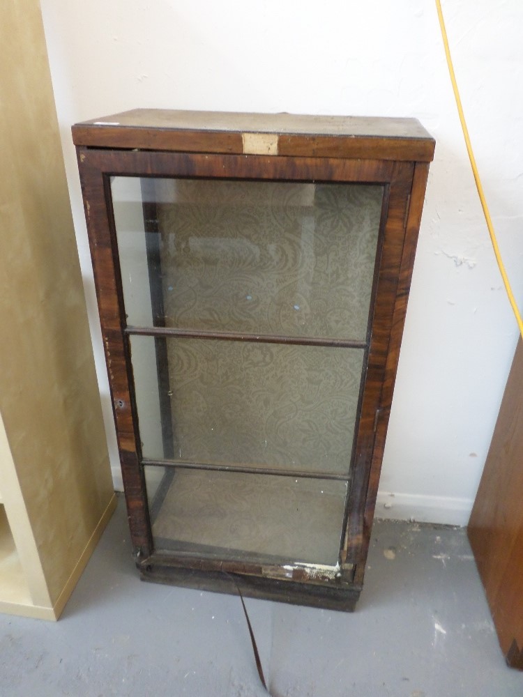 Glass display cabinet