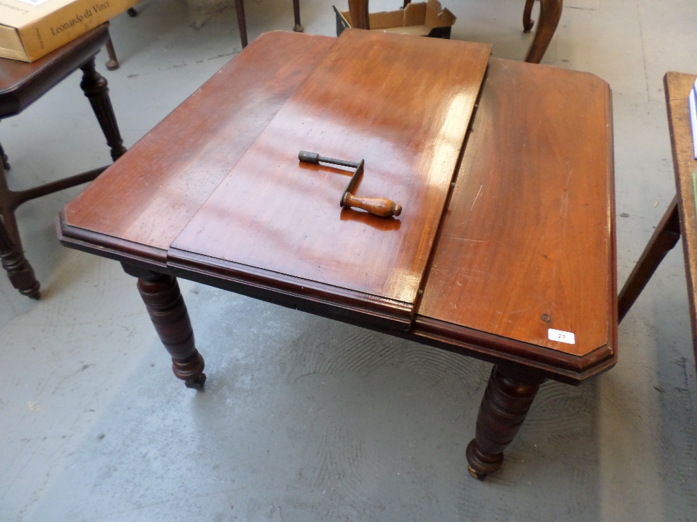 Victorian wind down table with handle