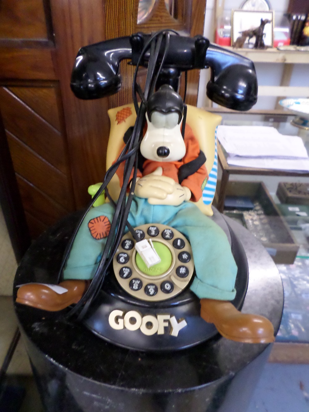 Old Goofy Disney telephone