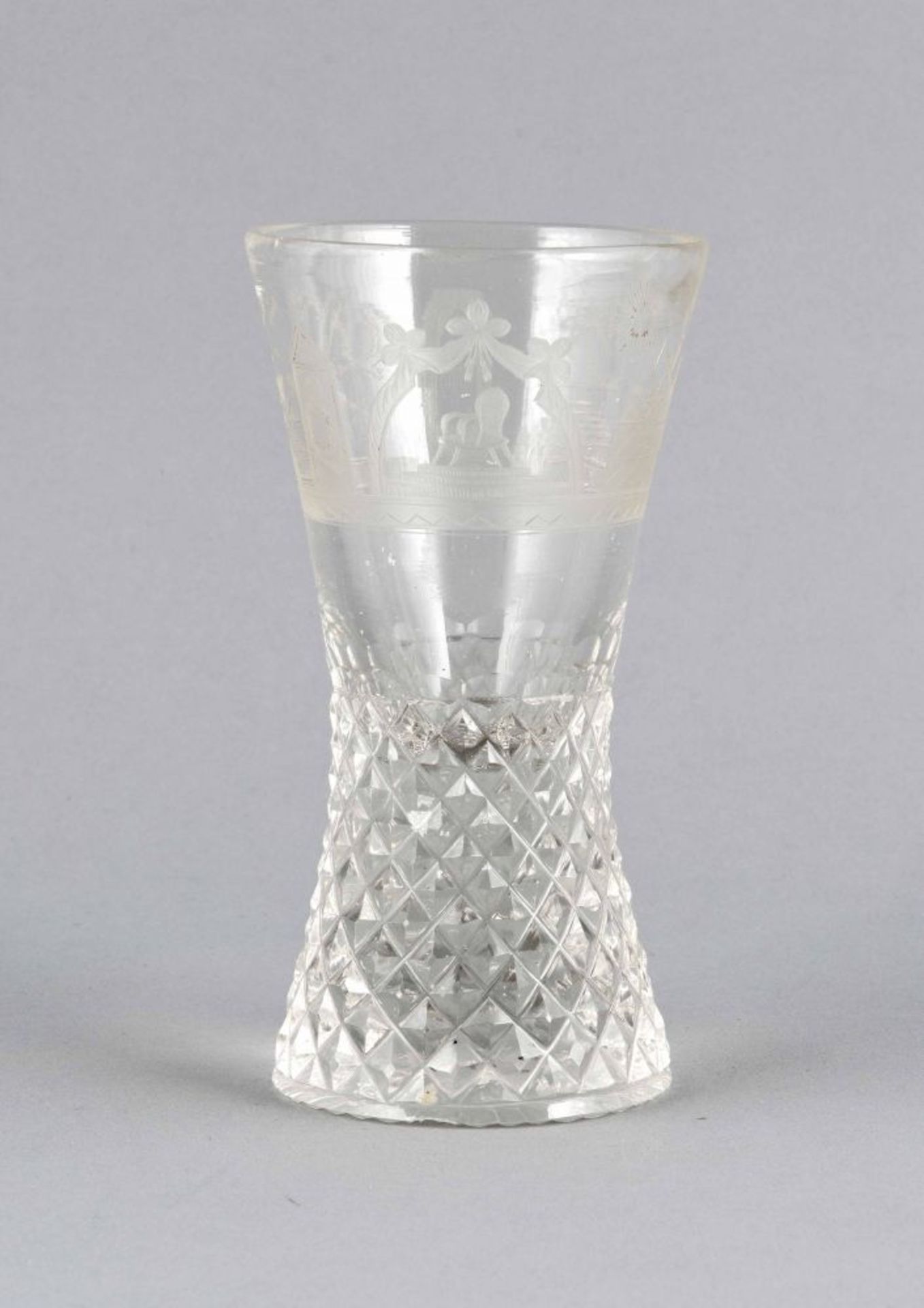 Freimaurerglas, um 1900, runder Stand mit Rautenschliffdekor, konische Kuppa, klares Glas mit