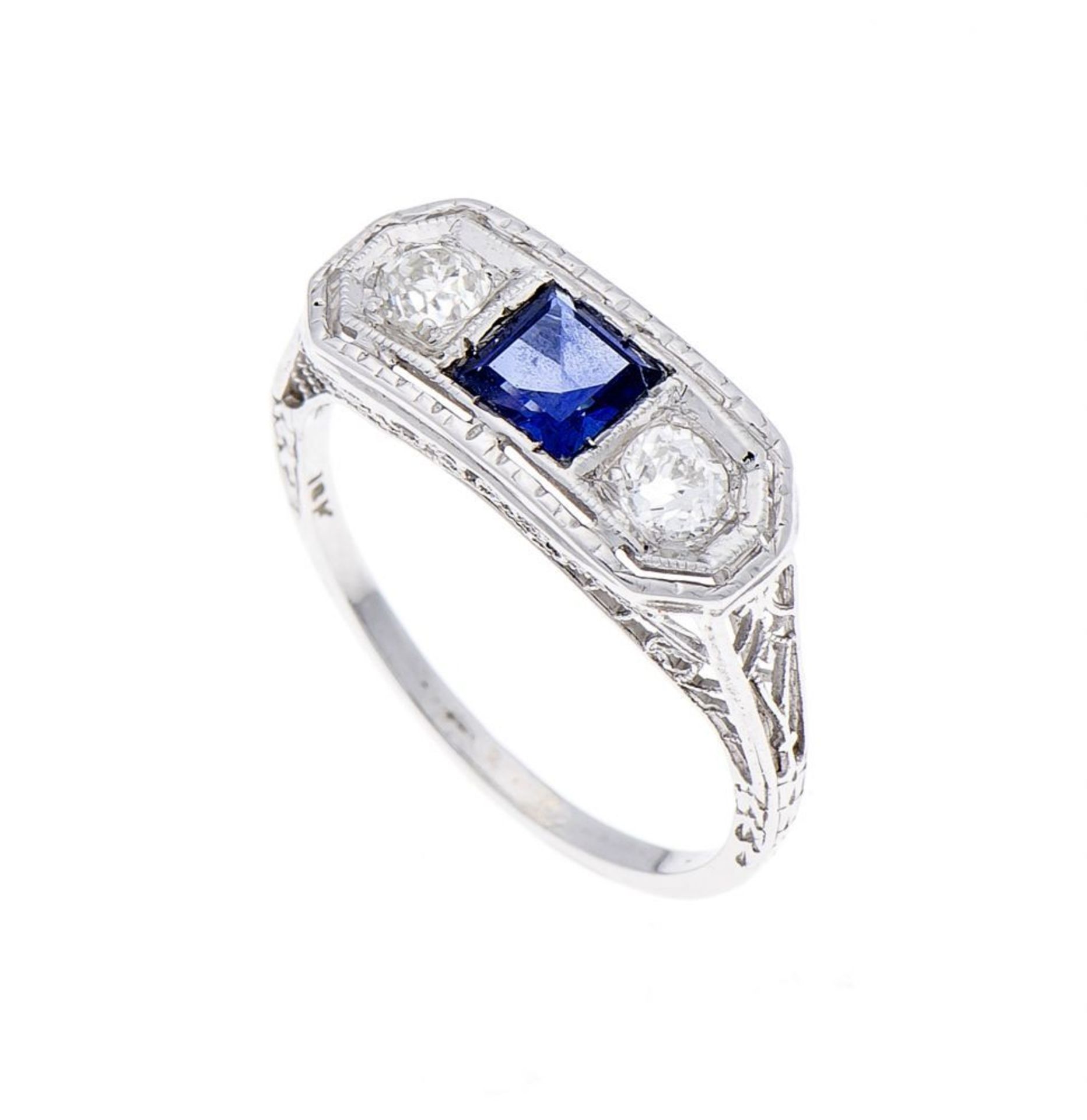 Saphir-Altschliff-Diamant-Ring WG 750/000 mit einem fac. Saphircarree 4 mm in sehr guter Farbe und 2