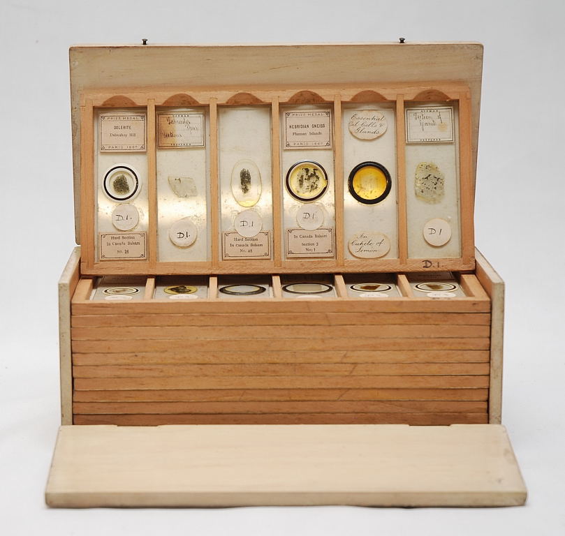 CASE OF MICROSCOPE SLIDES EARLY 20TH CENTURY