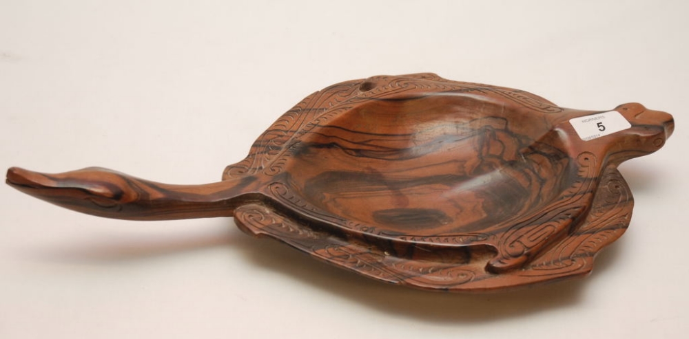 NEW GUINEA WOODEN CARVED BOWL IN THE SHAPE OF A TURTLE