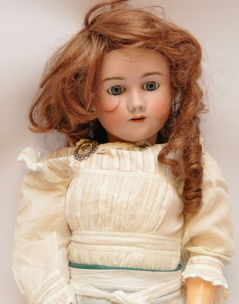 A HEINRICH HANDWERCK, SIMON AND HALBIG PORCELAIN HEADED DOLL WITH OPEN FIXED EYES, OPEN MOUTH, - Image 2 of 3